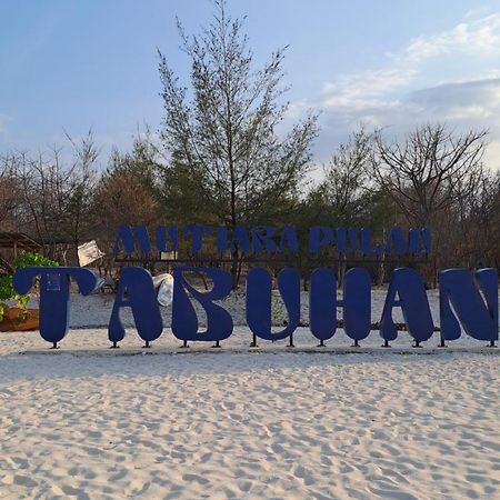 Tropical Paradiso Homestay Banyuwangi  Exterior photo