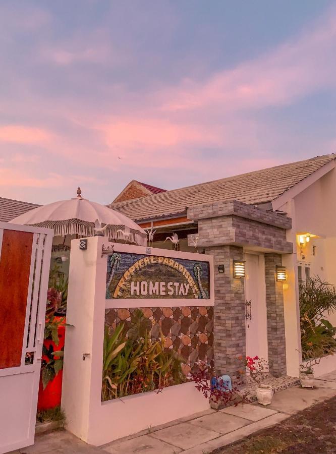 Tropical Paradiso Homestay Banyuwangi  Exterior photo